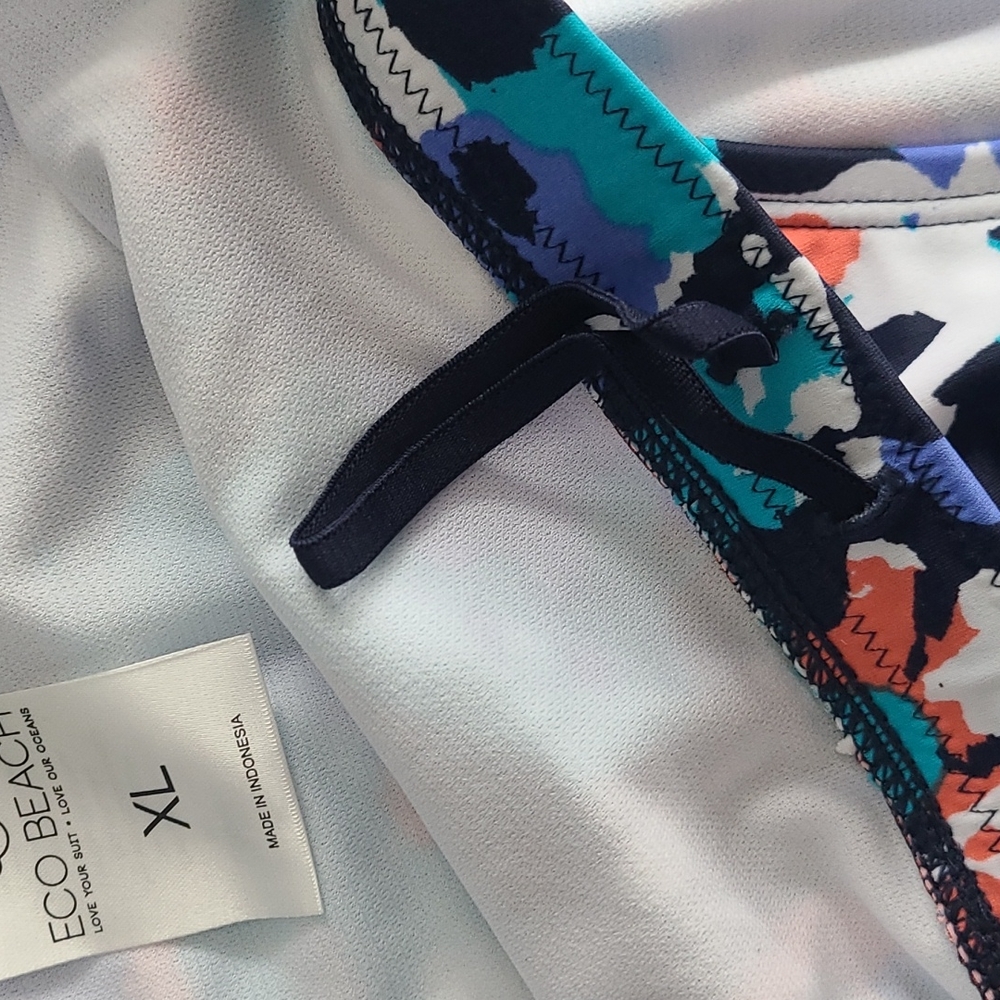 Eco Beach Swim Hipster. NWT Size XL. Multicolor - Picture 5 of 6